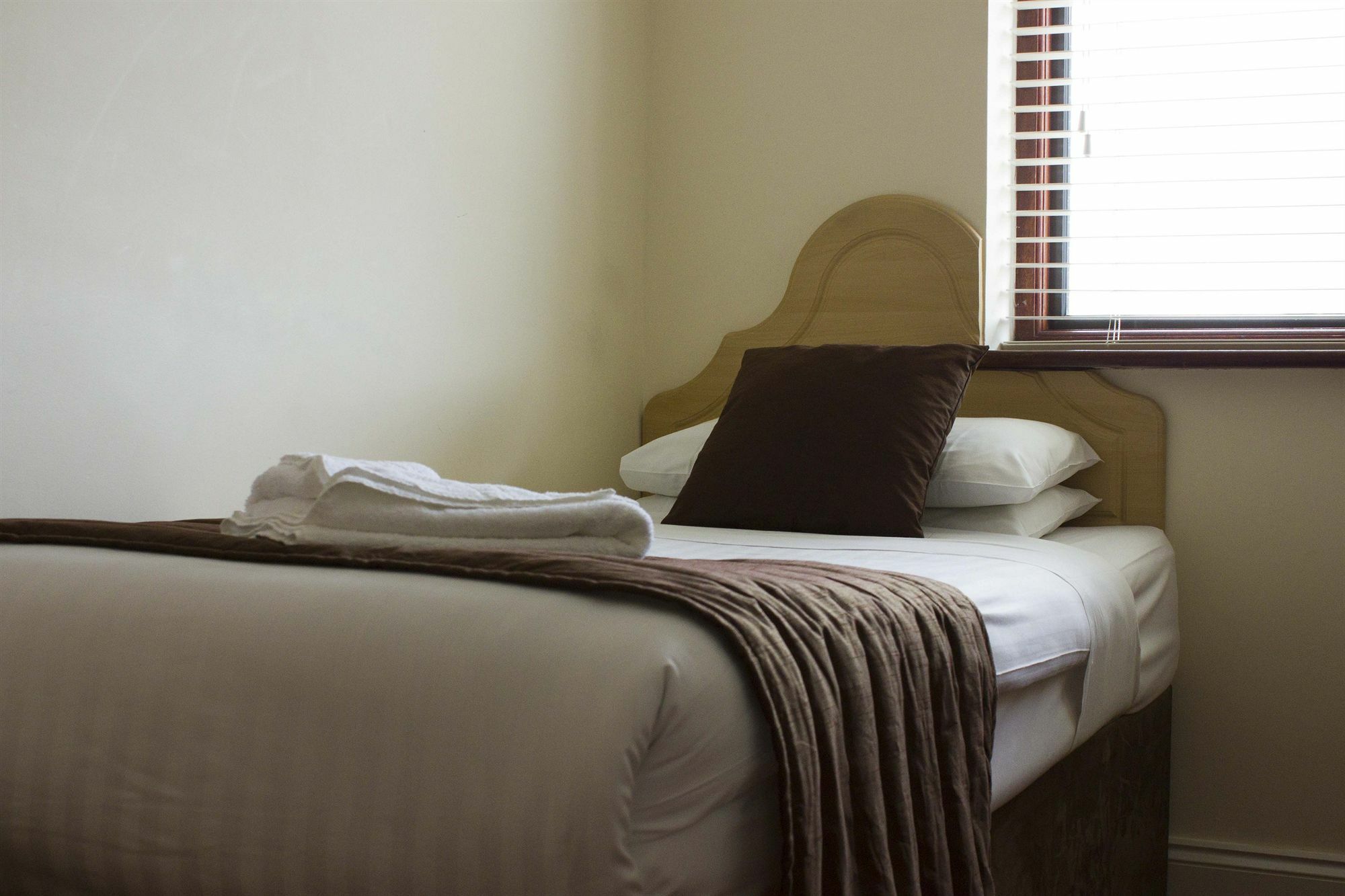 The Brent Hotel - London - Wembley Харроу Экстерьер фото