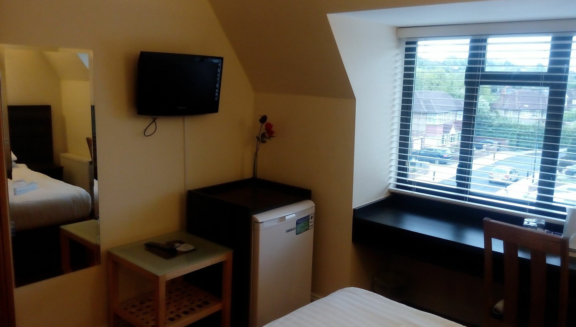 The Brent Hotel - London - Wembley Харроу Экстерьер фото